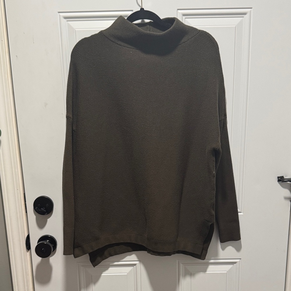 Lillusory Army Green Mock TurtleNeck Sweater
